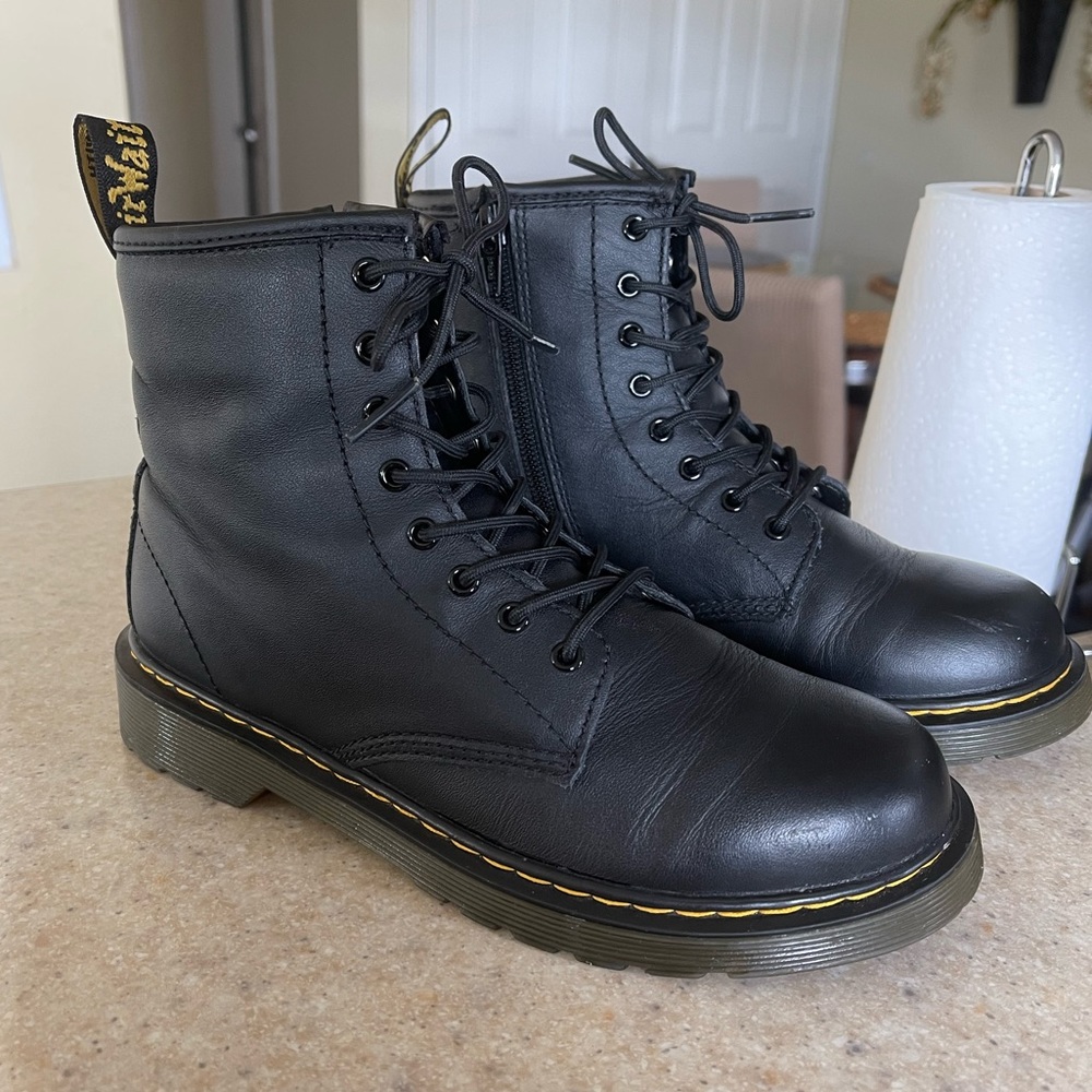 Dr. Marten’s 1460 Junior Boots